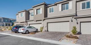 Furnished 3-bedroom, 2.5-bath townhome, designed to offer the ultimate in modern comfort. Gallery 24