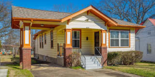 2107 Oak Street Gallery 1