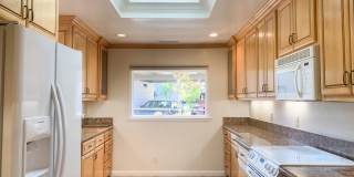 Townhome with Stunning Vasona Lake & Foothill Views Near Downtown Los Gatos Gallery 5