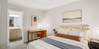 The Grove Gallery 16