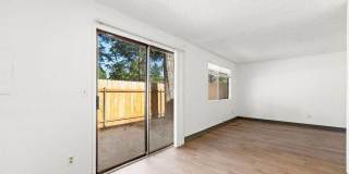 Coast Pine Apartments Gallery 6
