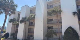 Spacious 1 bedroom at Pier 43! Gallery 1