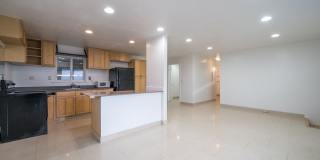 3BR/1.5BA Wahiawa Spacious Home with Garage, Driveway, PV Solar, A/C & Fenced Yard Gallery 7