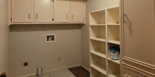 FOR LEASE - Spacious  3/2/2 IN RAINTREE Gallery 21