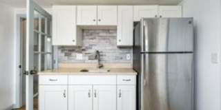 Renovated 4BR with In-Unit Laundry Near Moody Street Renovated 4BR with In-Unit Laundry Near Moody Street Gallery 1