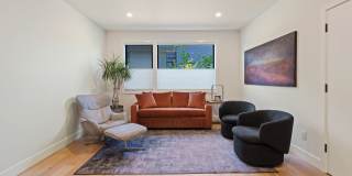 Fully Furnished 4-Bedroom Tetherow Home | Hot Tub + Home Services Included Gallery 11