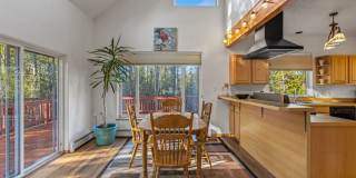 SEASONAL FURNISHED HOME Gallery 28