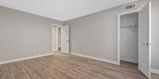 Los Robles Apartments Gallery 13