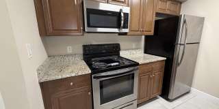 ANNUAL RENTAL - 2 BED / 2 BATH CONDO AT MYSTIC GARDENS Gallery 7