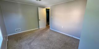 4 Bedroom 2 Bathroom in Harrisburg! Gallery 34