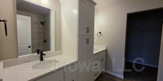 2309 Water Tower Place Gallery 12