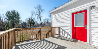 1015 Cabell Street Gallery 26