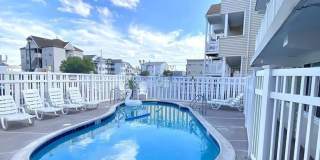 1501 Boulevard Gallery 1