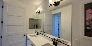 Bright Newly Built Condo w/lots of designer upgrades! Groups Welcome Bright Newly Built Condo w/lots of designer upgrades! Groups Welcome Gallery 18