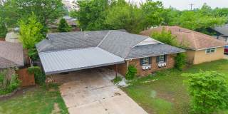 Charming 5 Bedroom House Gallery 1