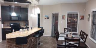 Room in 3 Bedroom Home at Arabian King Gallery 4