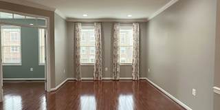 Gorgeous End Unit Garage Townhome In Brambleton for Rent! Gallery 6