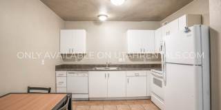 884 E 700 N Gallery 4