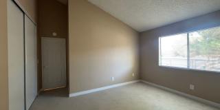 East Lancaster Condo Gallery 17