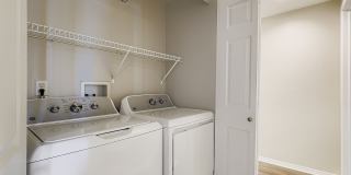 Creekside At Palmer Park Apartments Gallery 28