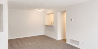 Camelot East Apartments Gallery 18