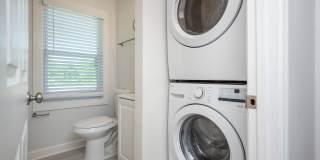 2 Bed, 1 Bath Home in Downtown Greenville Available Gallery 9