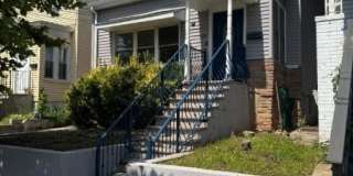 526 Jackson Ave Gallery 1