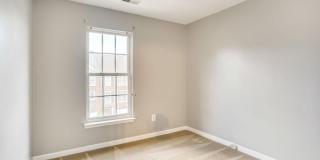 25242 DUNVEGAN Square Gallery 26