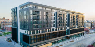 37 West Farnam Gallery 36