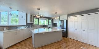 3695 Sqft. Redondo home near Puget Sound! Gallery 13