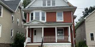Charming 4‑Bedroom Single‑Family Home | Section 8 Eligible Gallery 1