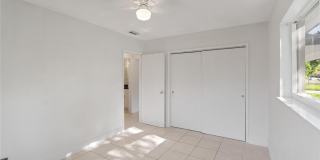 2001 NW 14th Avenue Gallery 22