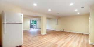 5 BR 4.5 BA home with inground heated pool and extensive hardscape! Gallery 50