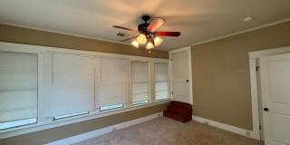 Super cute and close to Querbes Park.... Super cute and close to Querbes Park.... Gallery 10