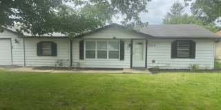 Available Now – 3 Bd, 1 Ba Available Now – 3 Bd, 1 Ba Gallery 1
