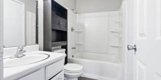 Leavitt Park Apartments - Waterloo, IA Gallery 15