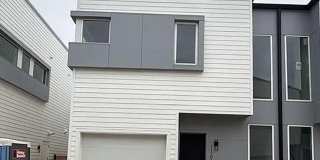 Room in 2 Bedroom Home at Riverside Farms Rd Gallery 7