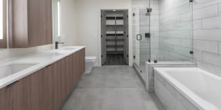 10X Las Olas Walk 10X Las Olas Walk Gallery 42