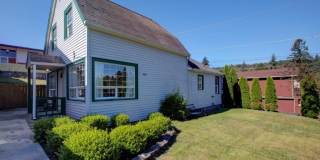 Charming 2 Bed | 2 Bath Country Charmer Gallery 1