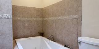Charming 3BR / 2BA house in Altadena, located on a spacious corner lot in West Altadena. Gallery 19