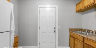 Charming 2BR Cottage Near Downtown Clarksville Gallery 8