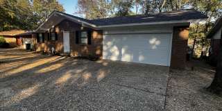 8702 Oakhaven Dr Gallery 1