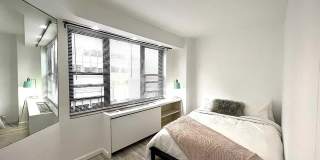 210 East 47th Street Gallery 1