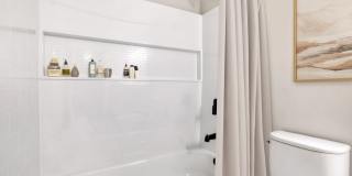 Beautifully Renovated 1 & 2 Bedroom Apartments in Lynnwood! Gallery 92