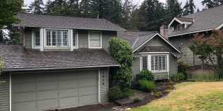 Spacious 4 bedroom in Finn Hill/Juanita area in a cul-de-sac with large backyard Gallery 1