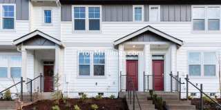Newer Three Bedroom Townhome in Cornelius! Gallery 1