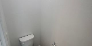 NW Visalia Home For Rent! Close to sports park & shopping centers! Gallery 24