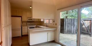 Unit with updated flooring! Gallery 4