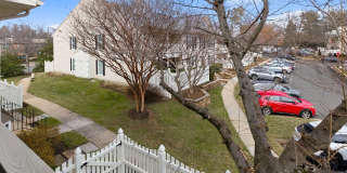 10208-C ASHBROOKE Court Gallery 14