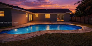 10805 SW 165th Ter Gallery 1